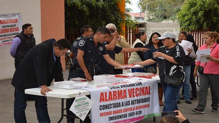 EN CHIMALHUACÁN INSTALAN ALARMAS VECINALES PARA PROTEGERSE DE LA DELINCUENCIA