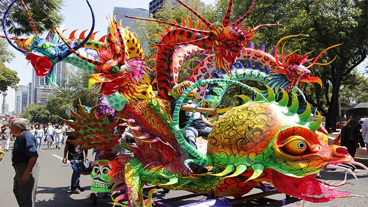 CHIMALHUACÁN PRESENTE EN DESFILE DE ALEBRIJES MONUMENTALES