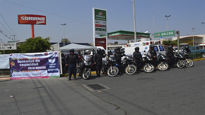 VIGILAN CAMPOSANTOS DURANTE FESTIVIDADES POR DÍA DE MUERTOS