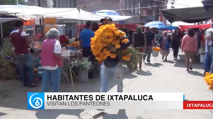 Cientos de personas visitaron ayer el panteón del pueblo de Ayotla