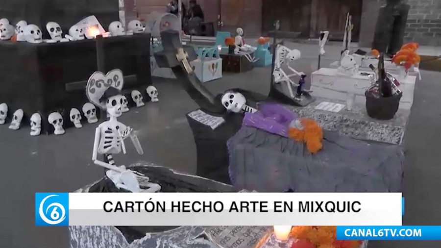 Grupo San Miguel creadores de calaveras gigantes hechas de cartón en Mixquic