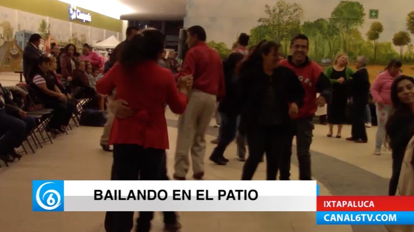 La dirección de cultura lleva a cabo el evento Bailando en el Patio para todos los ixtapaluquenses