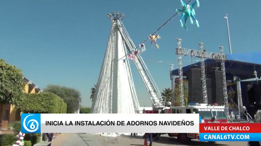 Inicia la instalación de adornos navideñas en calles del municipio de Valle de Chalco