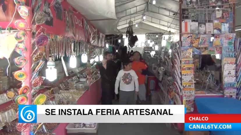 Se instala la Feria Artesanal en el jardín municipal de Chalco