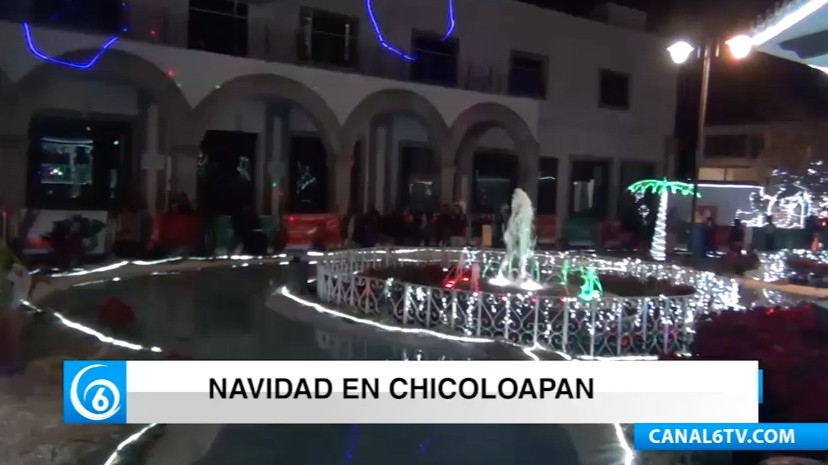 En Chicoloapan disfrutan de árbol navideño y meganacimiento