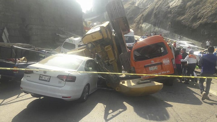 CONFIRMAN DOS MUERTOS POR ACCIDENTE EN INTERLOMAS