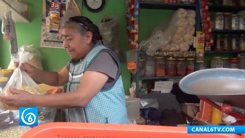 Comerciantes del mercado de San Isidro reporta bajas ventas en esta temporada