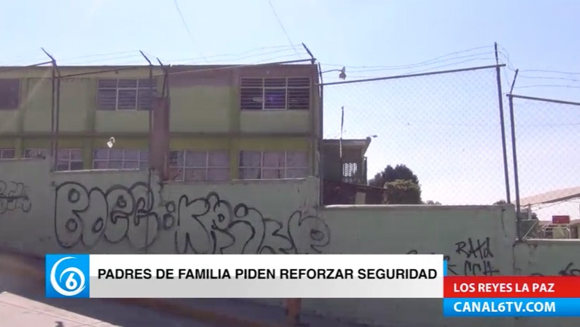 Padres de familia de escuelas de la colonia el Pino en Los Reyes, piden reforzar la seguridad