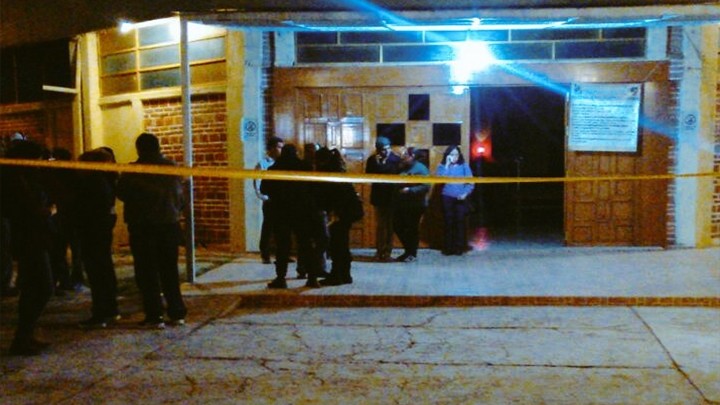 SUJETO APUÑALÓ A PERSONAS EN UNA IGLESIA EN EL MUNICIPIO DE ECATEPEC