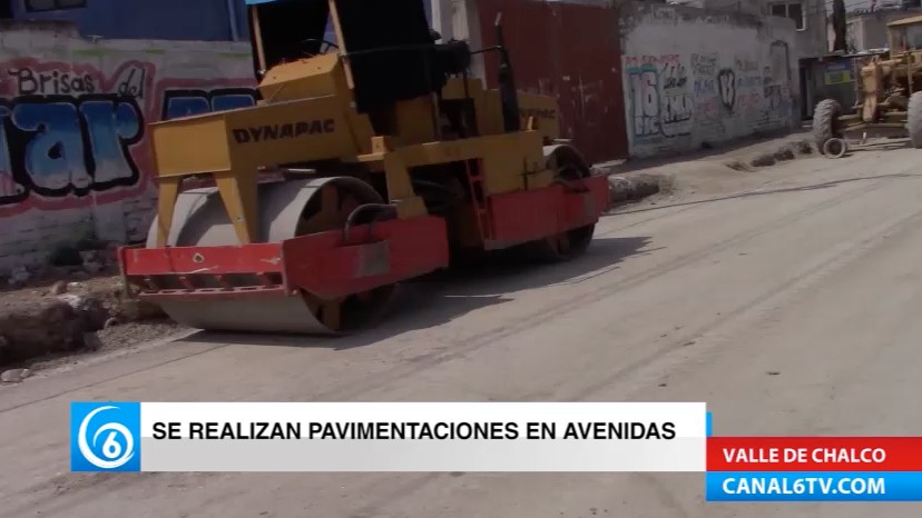 Realizan pavimentaciones de concreto hidráulico en avenidas principales de Valle de Chalco