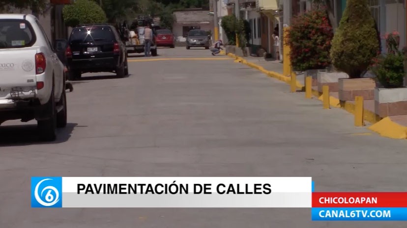 Entregan calles pavimentadas y pinta de guarniciones en San Vicente Chicoloapan