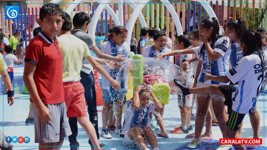 INAUGURAN PARQUE ACUÁTICO EN SANTA BÁRBARA