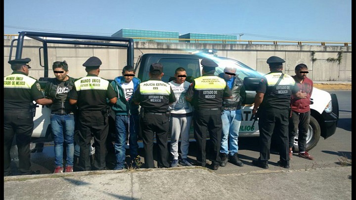 CAPTURAN A CINCO INTEGRANTES DE UNA PROBABLE BANDA DE ASALTANTES A TRANSPORTE PÚBLICO EN TOLUCA