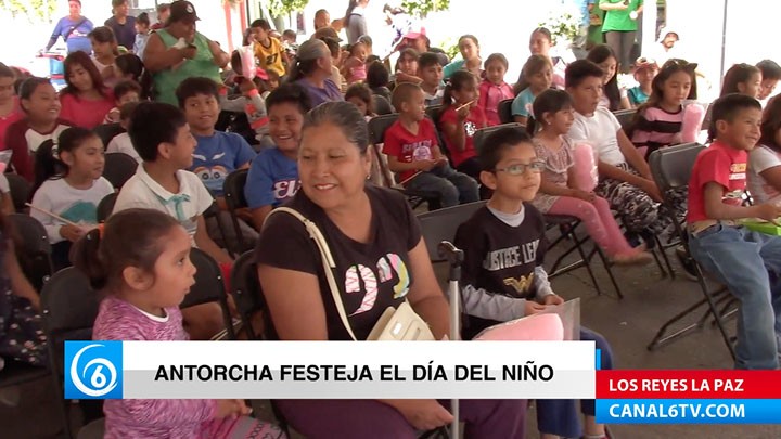 El Movimiento Antorchista festejó a niños de Los Reyes La Paz