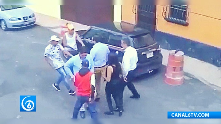 VIDEO: Asaltan a un grupo de personas en la Miguel Hidalgo