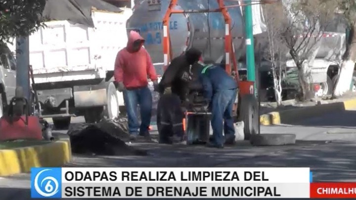 El Organismo de Centralizado de Agua Potable, realizaron limpieza de drenajes para evitar inundaciones en el municipio de Chimalhuacán