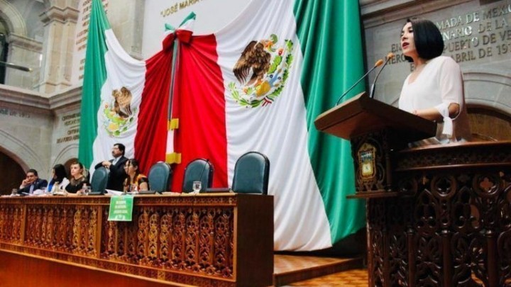 Diputados exhortan a destinar recursos para atender problemática de feminicidios en los 125 municipios del Estado de México