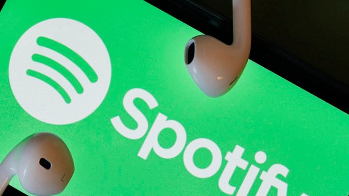 La aplicación de Spotify demanda a Apple