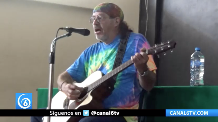 Guitarrista del TRI, visitó las Escuela de Bellas Artes en Ixtapaluca