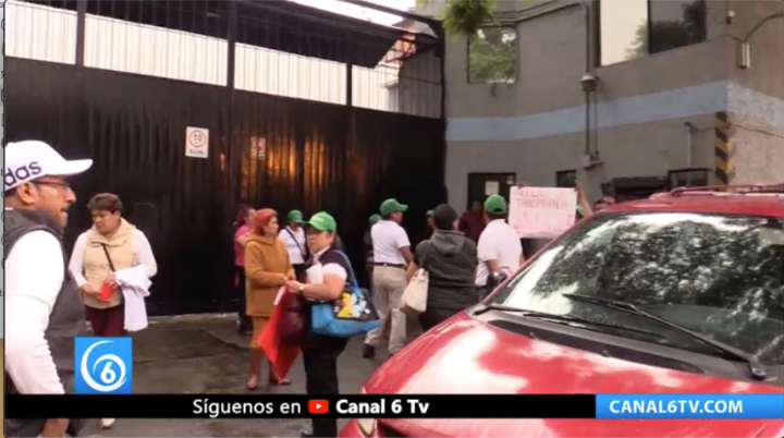 Ex trabajadores protestan contra empresa Lactalis