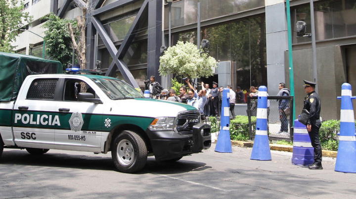 Familia de menor violada teme represalias de policías tras denuncia