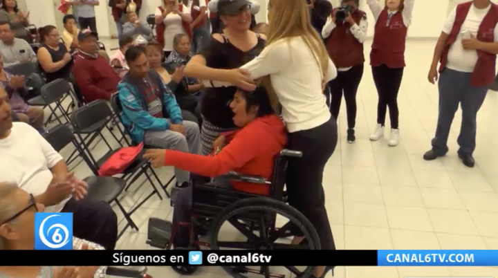 Chicoloapan entrega aparatos funcionales a personas con discapacidad