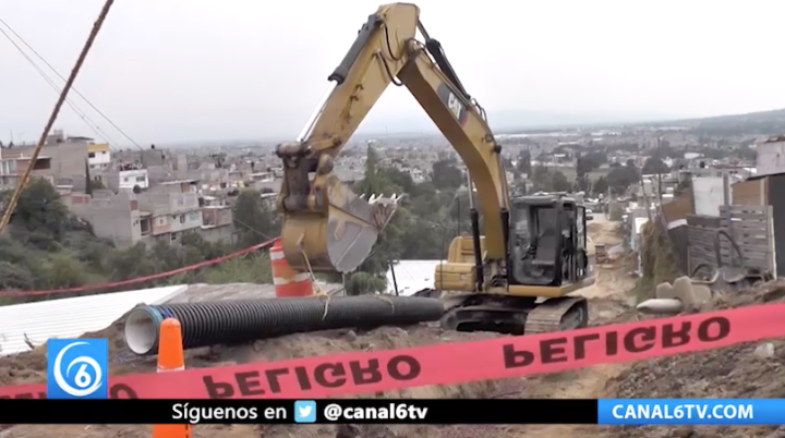 La construcción de drenaje sanitario en la calle Clara Córdova se logró gracias a la coordinación del pueblo y gobierno