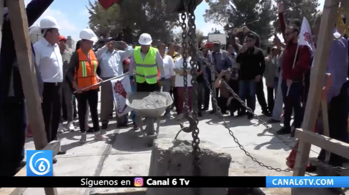 Techumbres para los niños de las primarias de Valle de Chalco