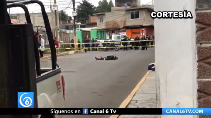 Muere justiciero y asaltante en atraco a base de combis  en Chicoloapan