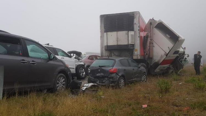 Terrible carambola deja a más de 30 lesionados en autopista Monterrey- Saltillo