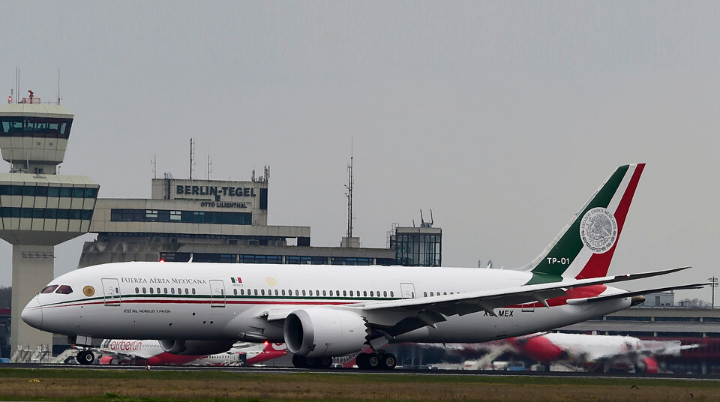 Queremos equipo médico a cambio de avión: AMLO