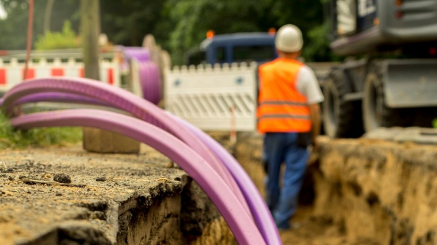 Sin permisos labora Telmex en el EdoMex