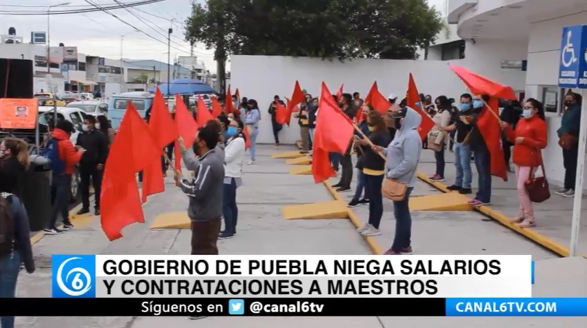 Gobierno de Puebla niega salarios y contrataciones a maestros