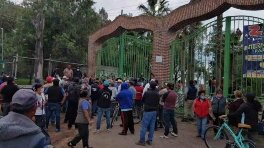 Pobladores y ejidatarios de Atenco se enfrentan por pozo de agua