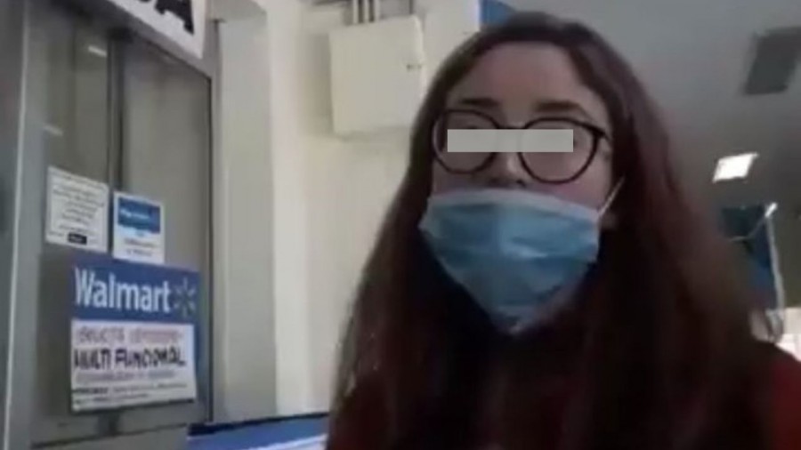 #Lady3Pesos, mujer se enoja porque no la dejan entrar a supermercado con su hija