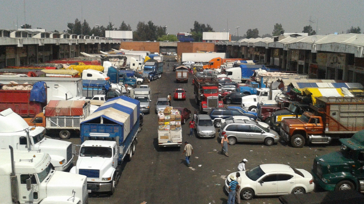 Asesinan a mujer en central de abastos de Iztapalapa