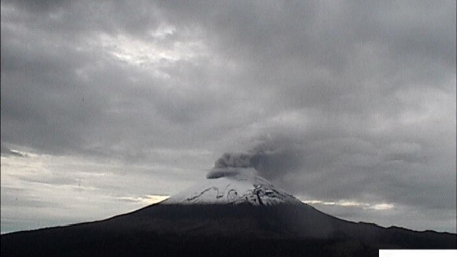 Popocatépetl registra intensa actividad