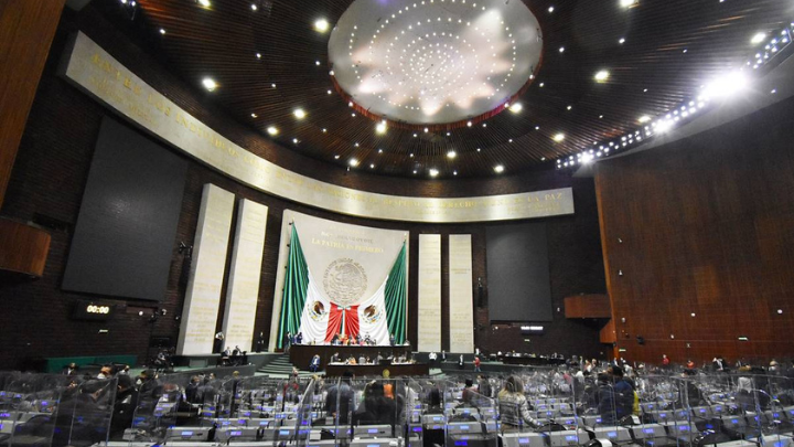 Sigue la absurda lucha por dirigencia nacional de Morena