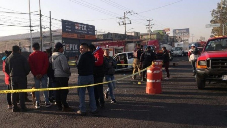 Aparatoso choque en Chicoloapan deja sin vida a una mujer