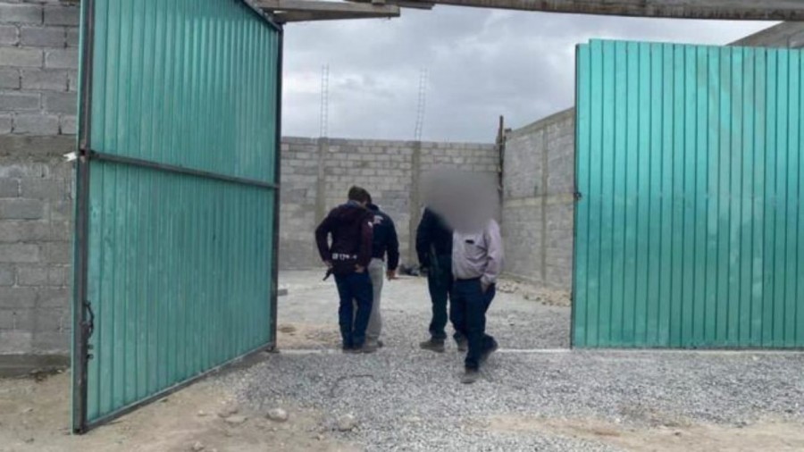 Localizan toma clandestina en predio de Tezoyuca