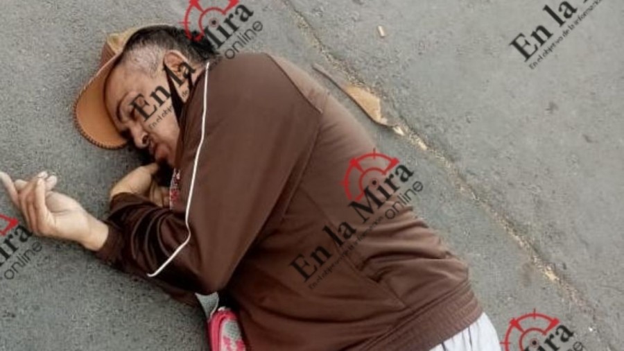 Acribillan a narcomenudista en Los Reyes La Paz