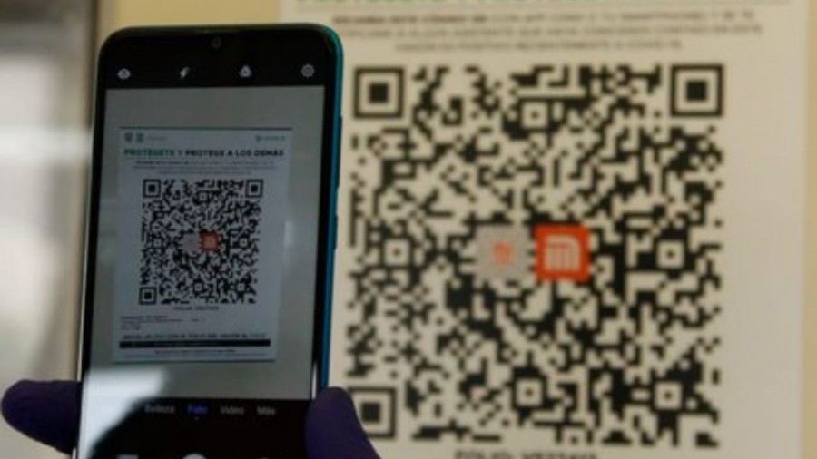 Colocan códigos QR en trenes de la Línea 2 del Metro