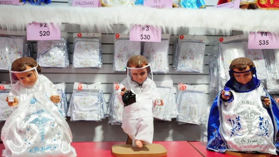 Aparecen Niños Dios con caretas y cubrebocas