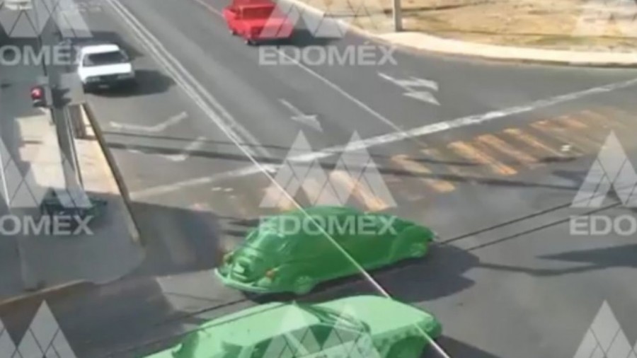 Captan choque múltiple en San Mateo Atenco