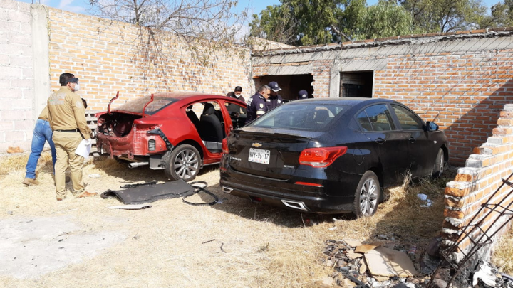 En Nopaltepec recuperan autopartes y automóviles robados