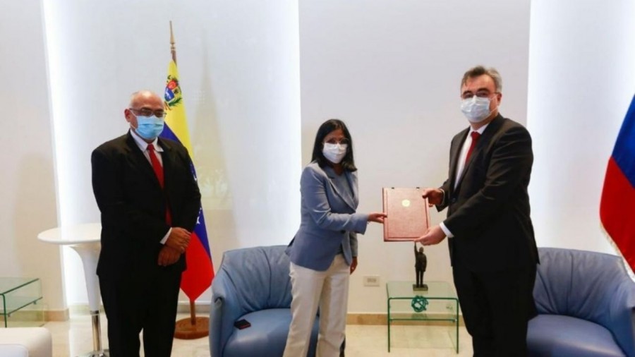 Venezuela firma contrato con Rusia para recibir vacuna Sputnik V