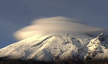 Hermoso y activo, despertó el volcán Popocatépetl