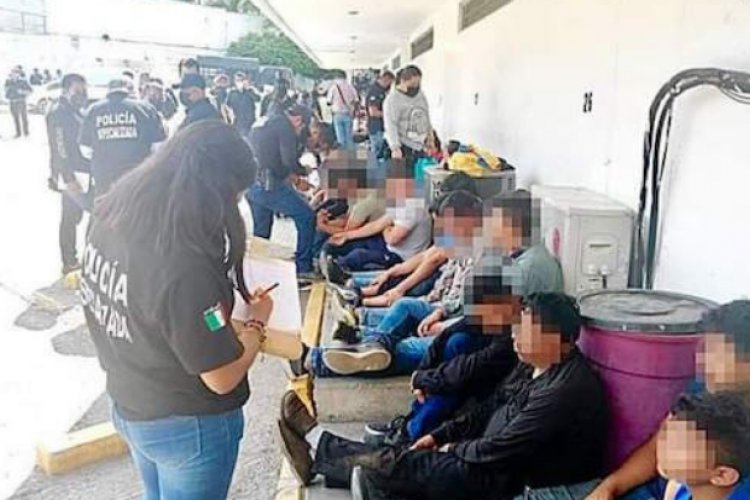 Exigen liberación de 95 normalistas detenidos en Chiapas