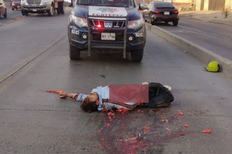 Arrollan y matan a motociclista en el carril del Mexibús en Ecatepec