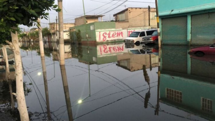 Chalco amanece bajo el agua; pobladores piden apoyo de autoridades